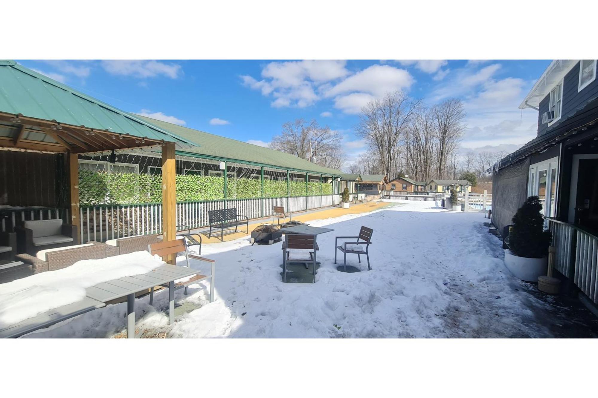 Werry's & Pub By Oyo Poconos 3*